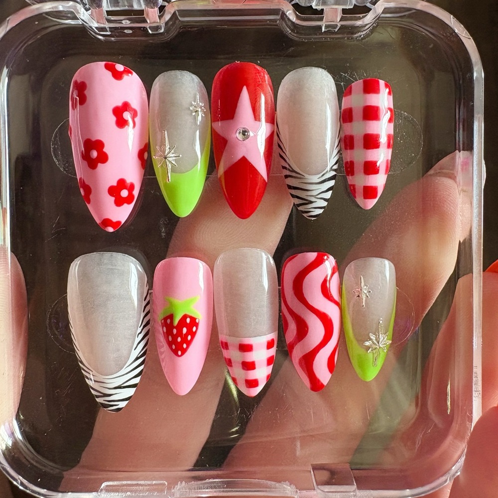 Y2K Vibrant Nail Art Set with Red and Green Designs